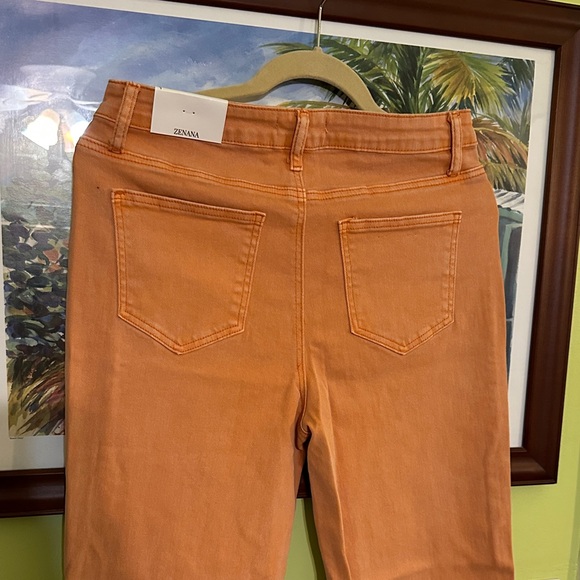 Zenana Acid Washed Frayed Cutoff Hem Straight Wide Jeans - Picture 9 of 10